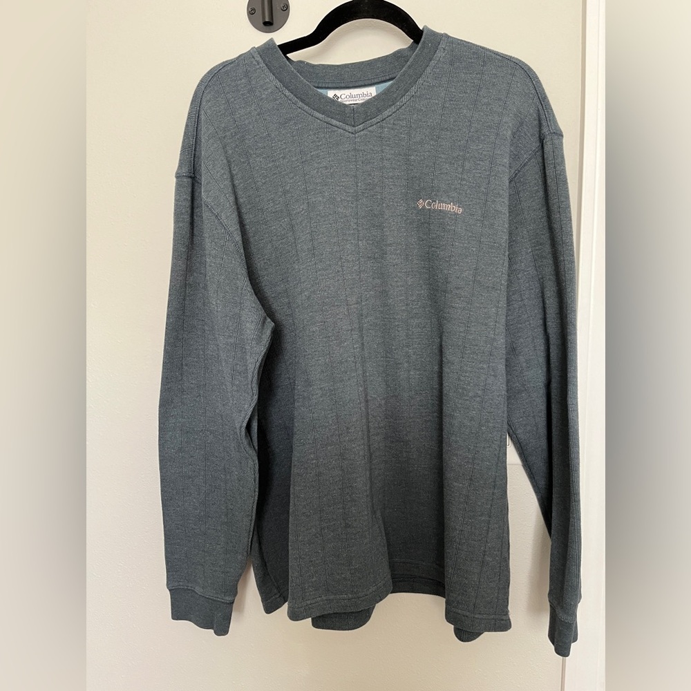 Men’s Columbia Long-Sleeved V-Neck Sweater